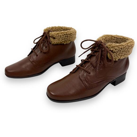 90's LIZ BAKER brown leather shearling cuff ankle boots - Picture 2 of 13